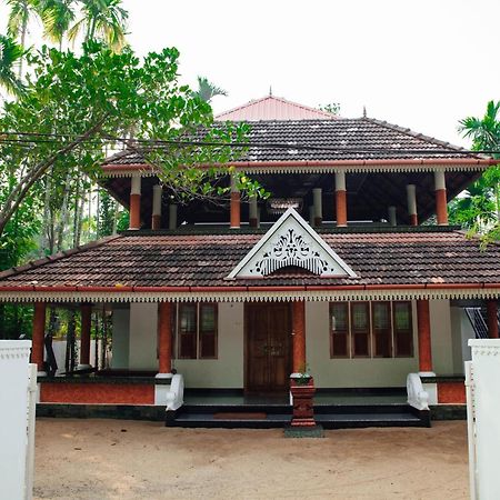 Mi Casa Tu Casa Homestay Kochi Exterior foto